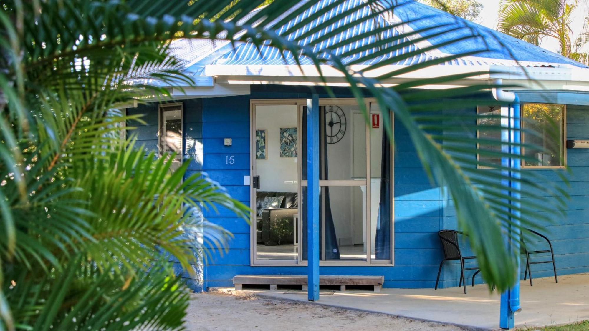 Boyne Island Motel And Villas Bagian luar foto